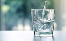 夏季喝水少，身體會悄悄的發(fā)生變化？縮略圖