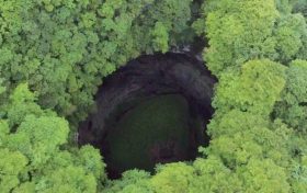 絕美！巖溶地貌的“滄海遺珠”！漢中天坑群是這樣形成的 →縮略圖
