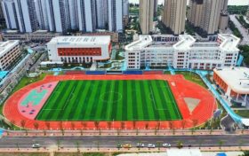 我市已建成中小學(xué)幼兒園266所、凈增學(xué)位72412個(gè)縮略圖