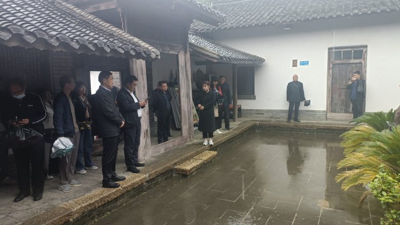 賡續(xù)紅色血脈 弘揚(yáng)紅色文化  漢中市第二屆紅色文化研討會(huì)亮點(diǎn)紛呈，成果豐碩插圖1