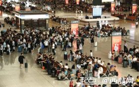 鐵路暑運(yùn)今日啟動(dòng)！ 陜西鐵路預(yù)計(jì)發(fā)送旅客2852萬(wàn)人次縮略圖